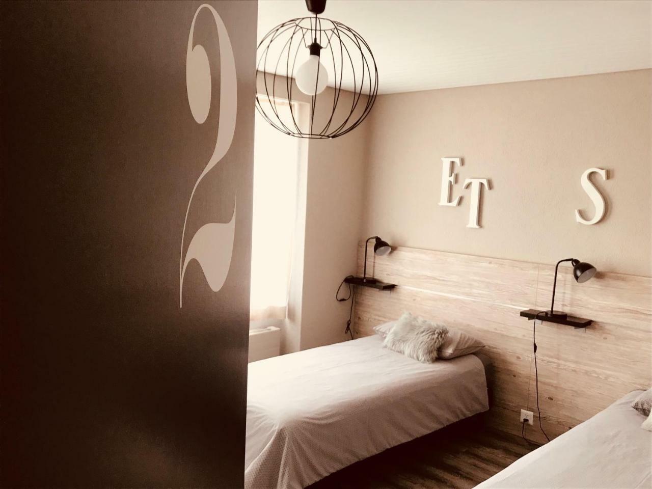 Hotel Cafe Tivoli 3*